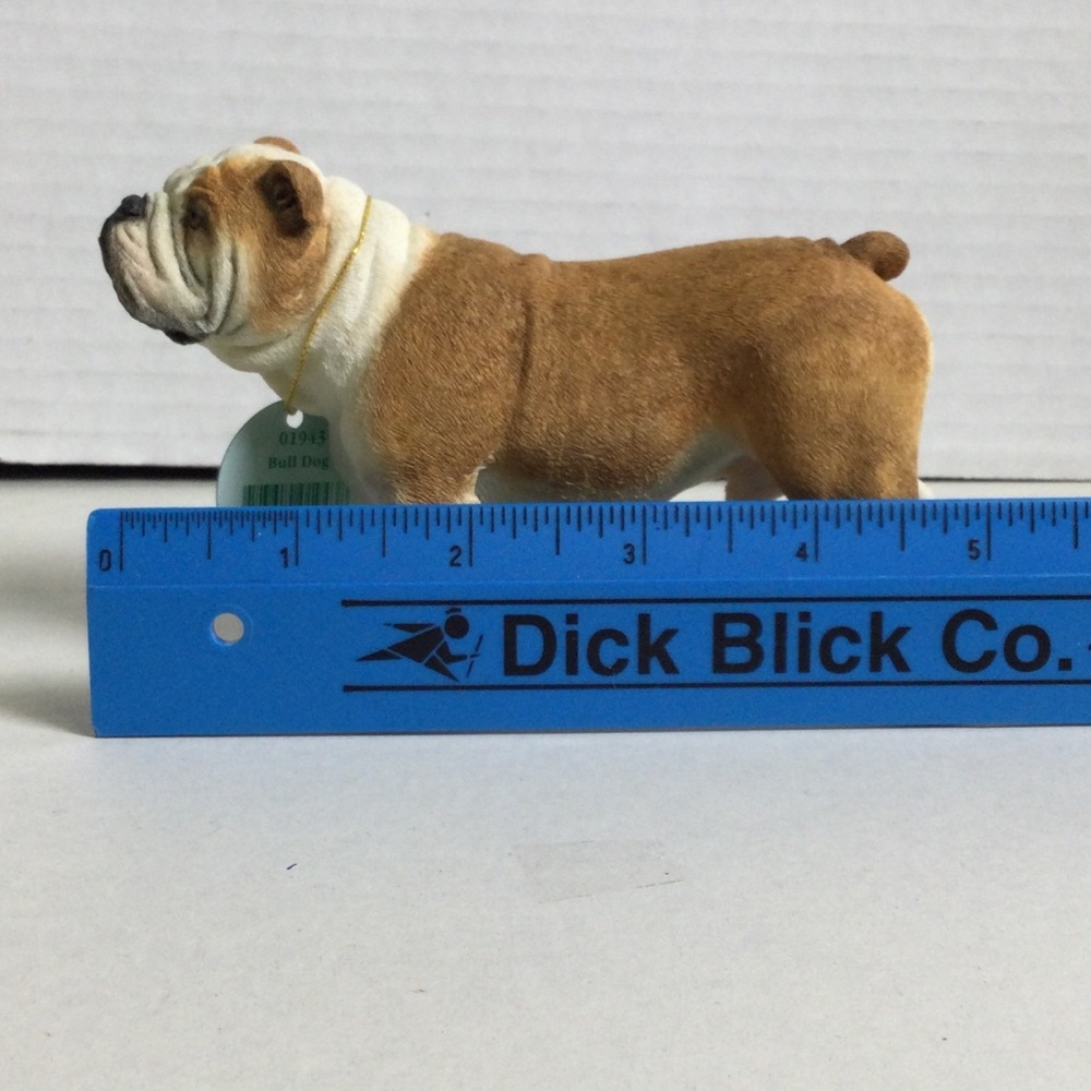 Country Artists Bull Dog Best in Show 01943
Brown White Dog Figurine - Picture 9 of 10